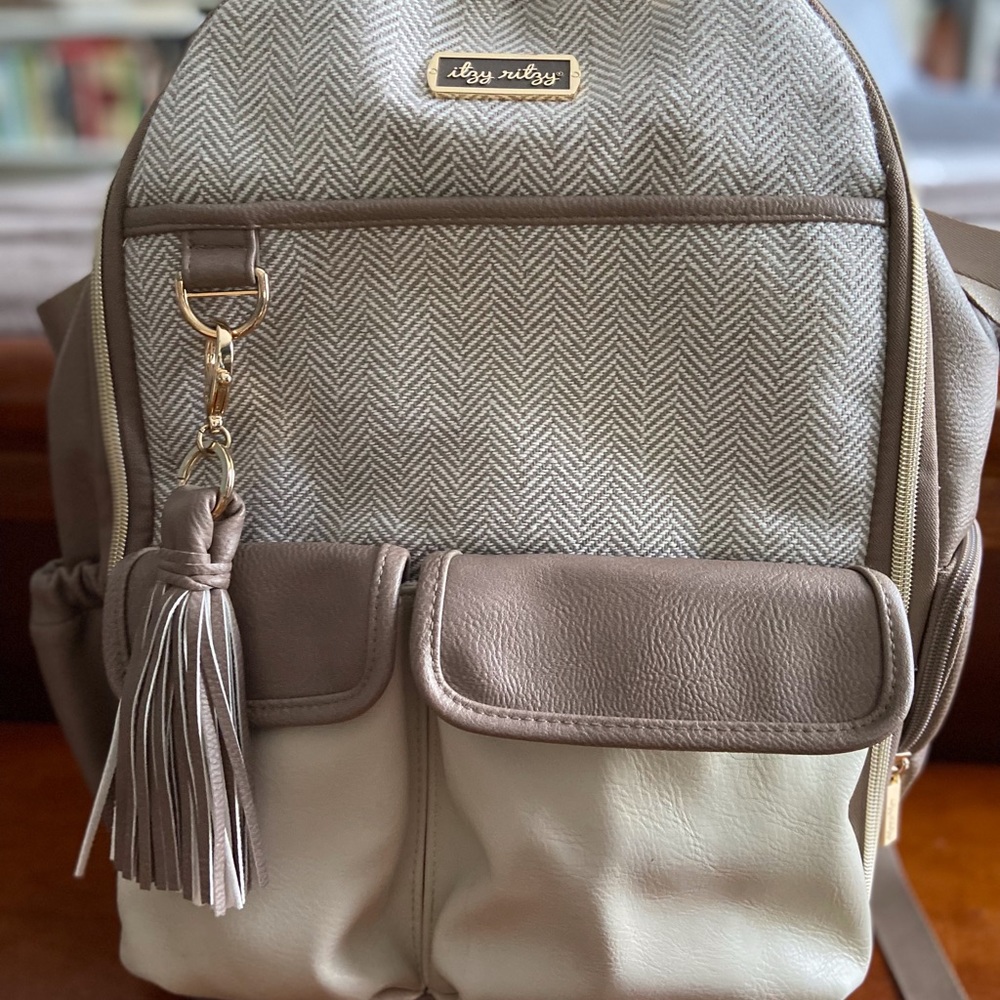Itzy Ritzy Diaper Bag and Mesh Itzy Ritzy Packing Bags